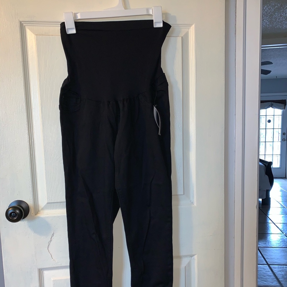 Brand New Maternity Black Ankle Jeggings